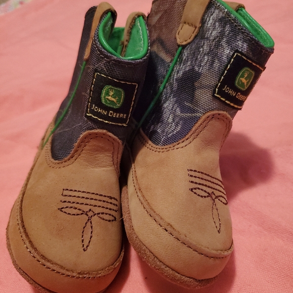 SOLD - Picture 2 of 4